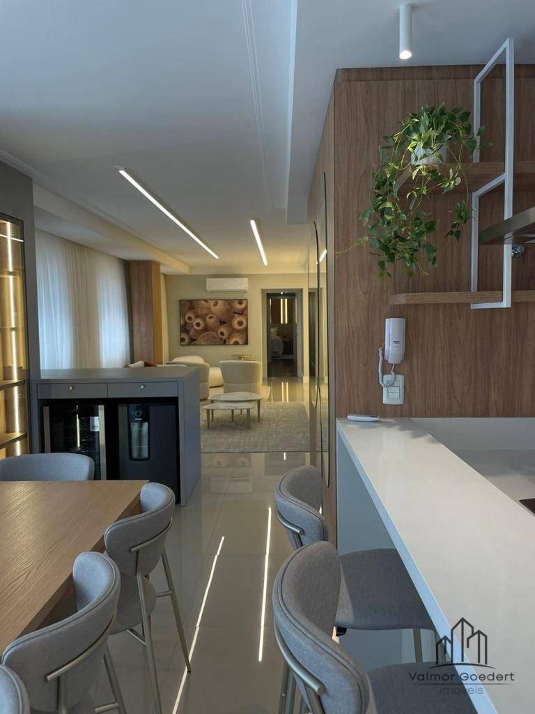 Apartamento à venda com 3 quartos, 136m² - Foto 16