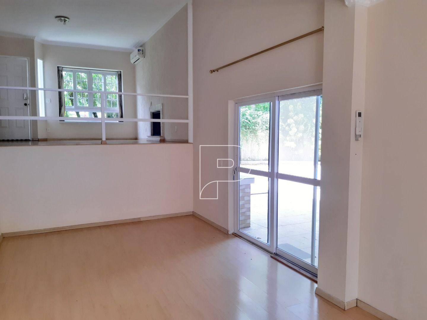 Casa de Condomínio para alugar com 4 quartos, 250m² - Foto 9