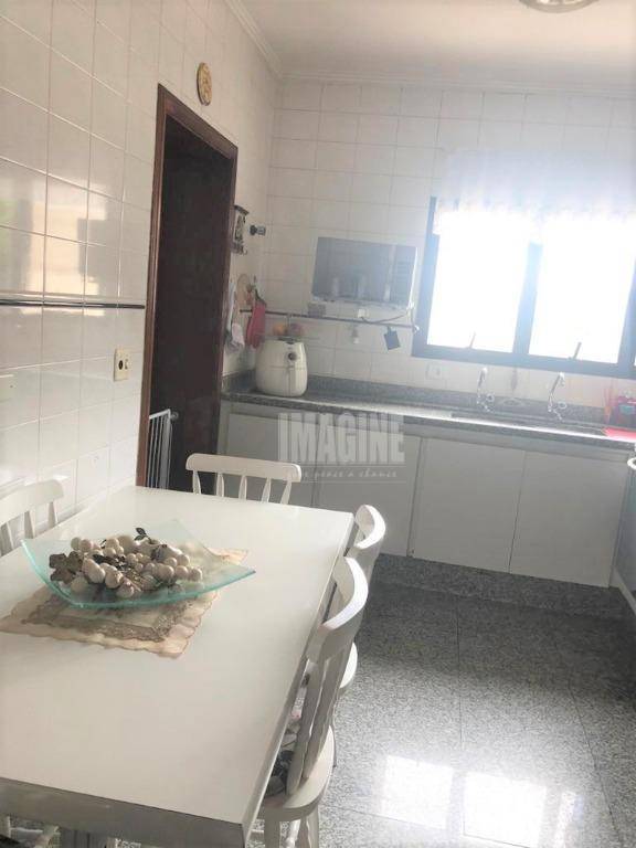 Apartamento à venda com 3 quartos, 127m² - Foto 6