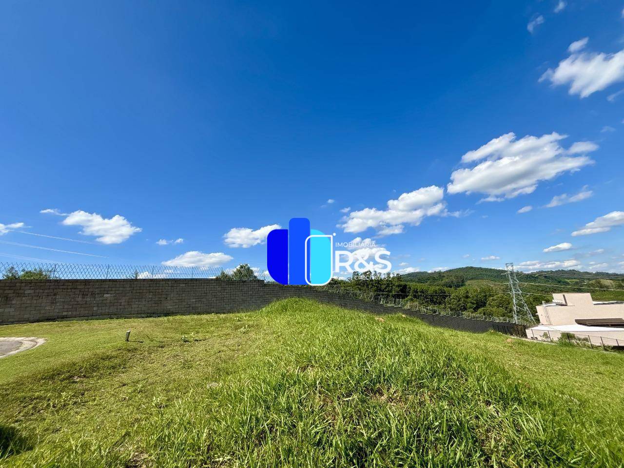 Loteamento e Condomínio, 1687 m² - Foto 2