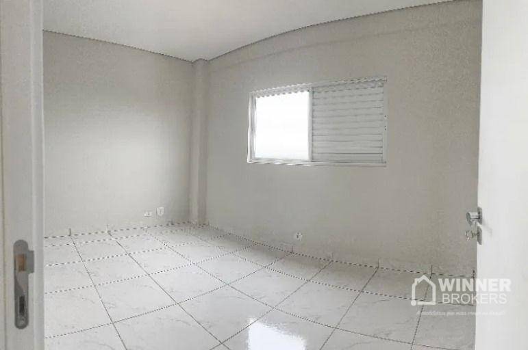 Apartamento à venda com 3 quartos, 75m² - Foto 2