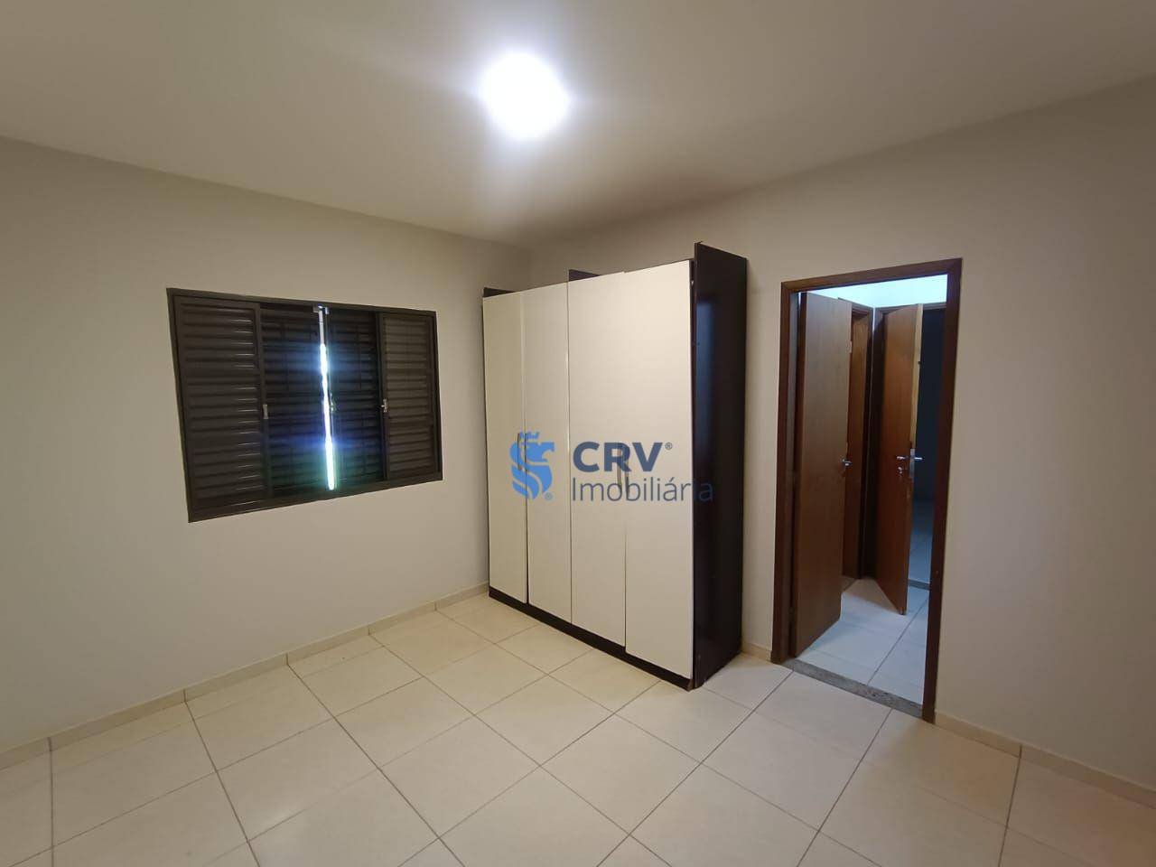 Casa de Condomínio à venda e aluguel com 3 quartos, 325m² - Foto 33