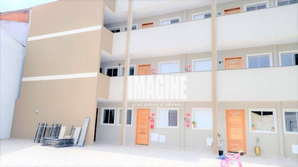 Apartamento à venda com 2 quartos, 40m² - Foto 12