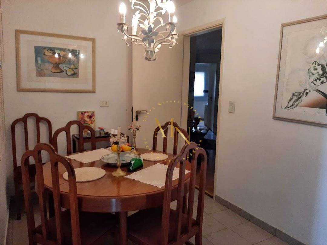 Apartamento à venda com 3 quartos, 200m² - Foto 4