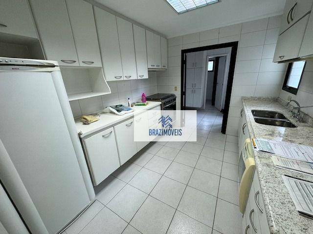 Apartamento à venda com 3 quartos, 192m² - Foto 10