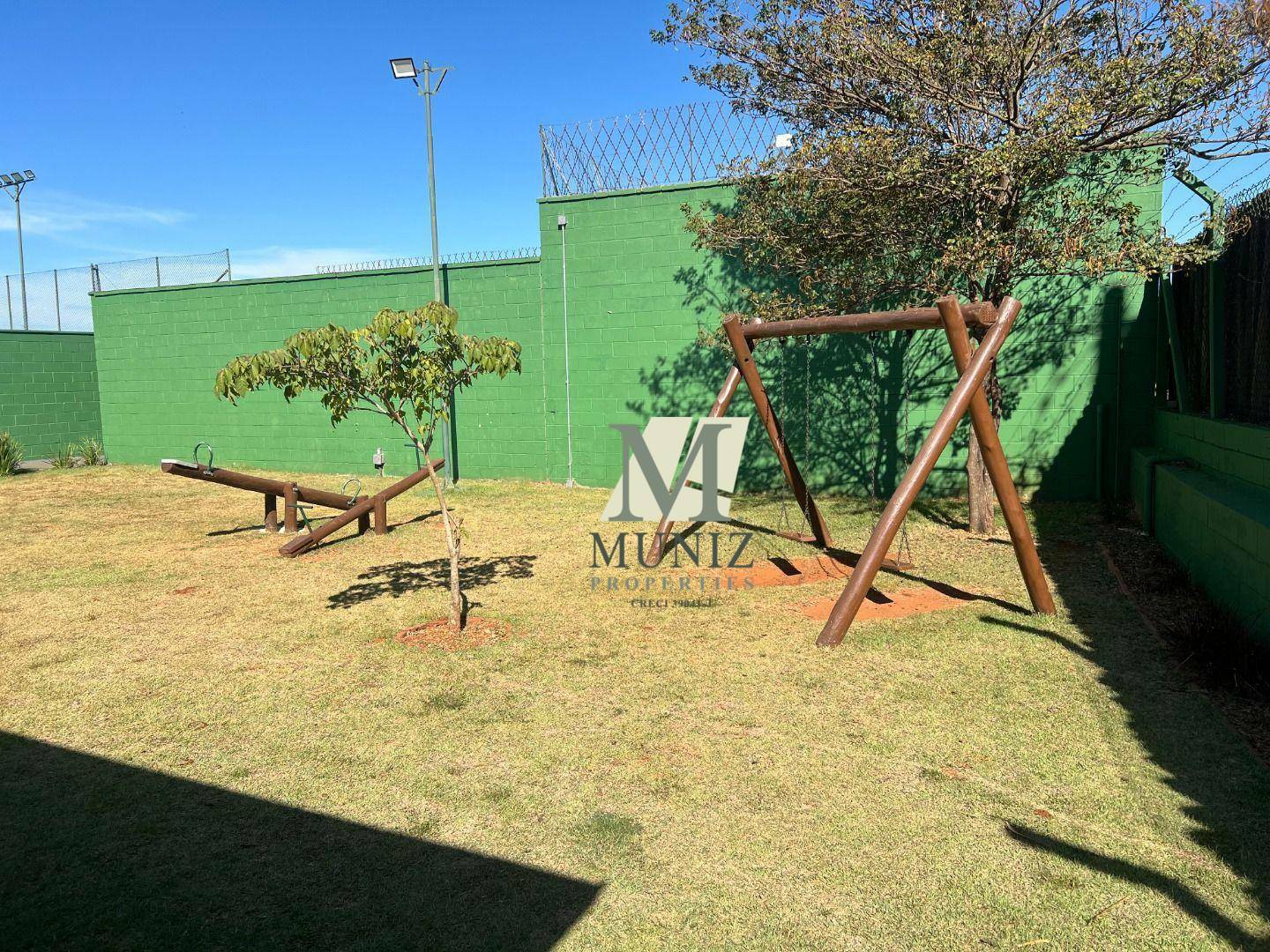 Casa de Condomínio à venda e aluguel com 3 quartos, 276m² - Foto 38