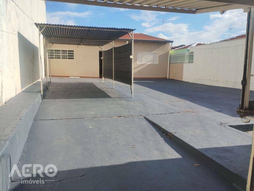 Casa à venda e aluguel com 2 quartos, 82m² - Foto 2