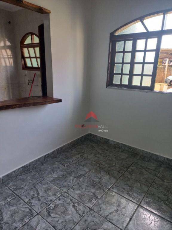 Casa à venda com 3 quartos, 100m² - Foto 2