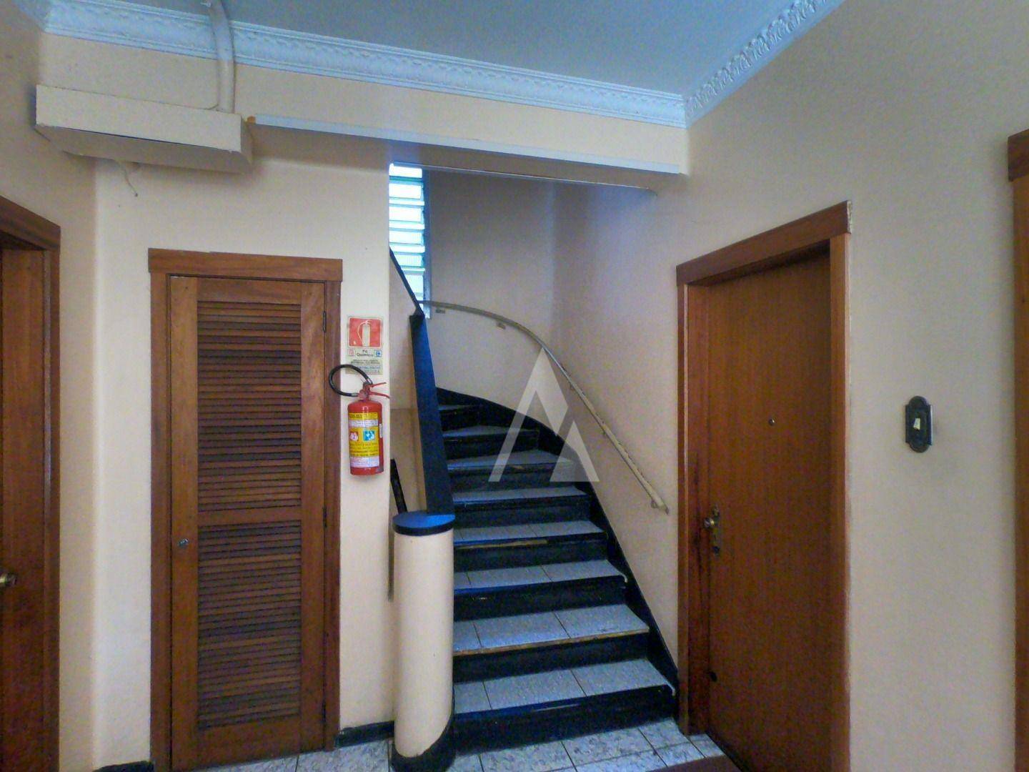 Apartamento, 3 quartos, 100 m² - Foto 2