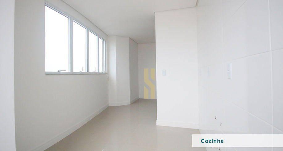 Apartamento à venda com 2 quartos, 72m² - Foto 33