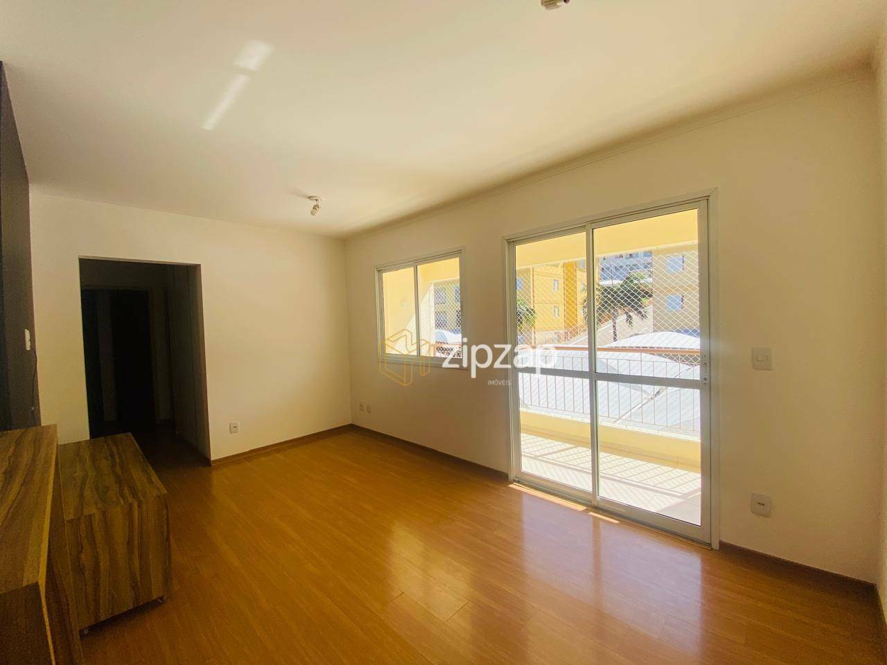 Apartamento para alugar com 3 quartos, 72m² - Foto 3