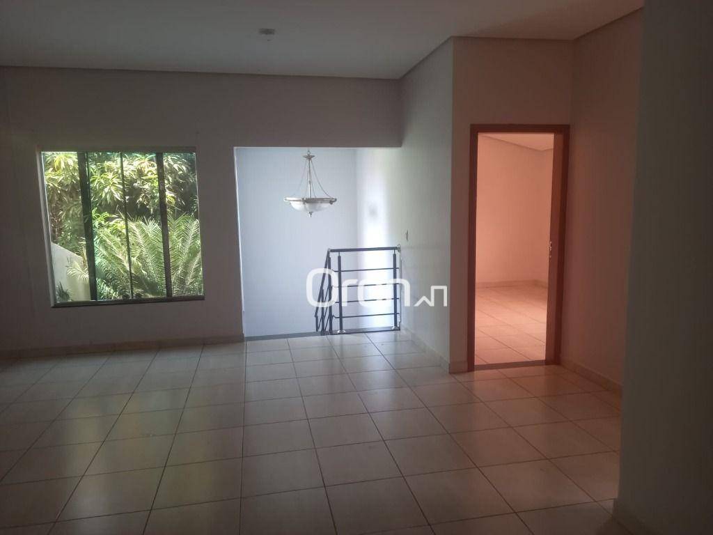 Sobrado à venda com 5 quartos, 360m² - Foto 4