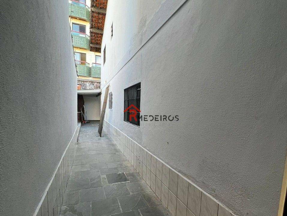 Casa à venda com 2 quartos, 95m² - Foto 14