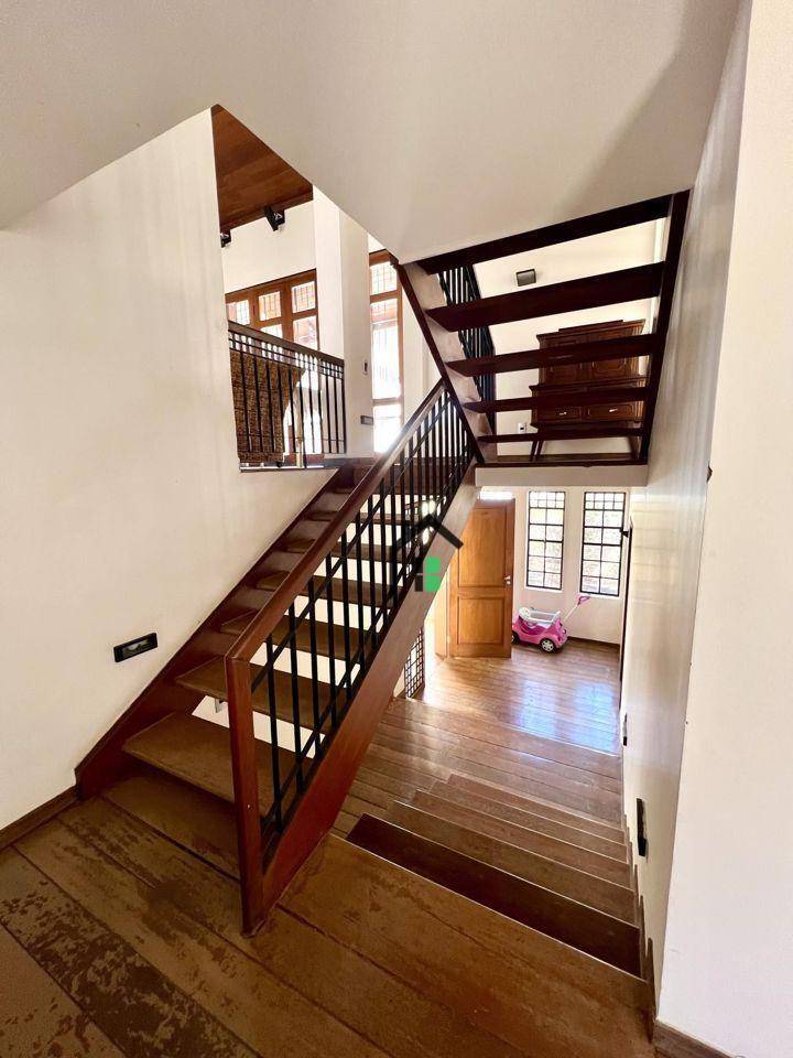 Casa, 6 quartos, 730 m² - Foto 2