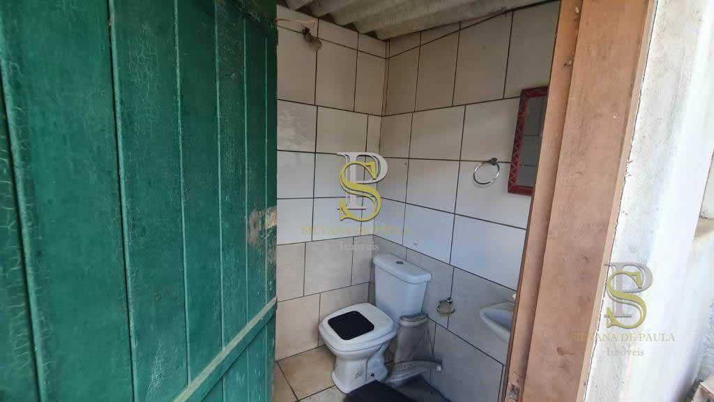 Chácara à venda com 2 quartos, 196m² - Foto 14