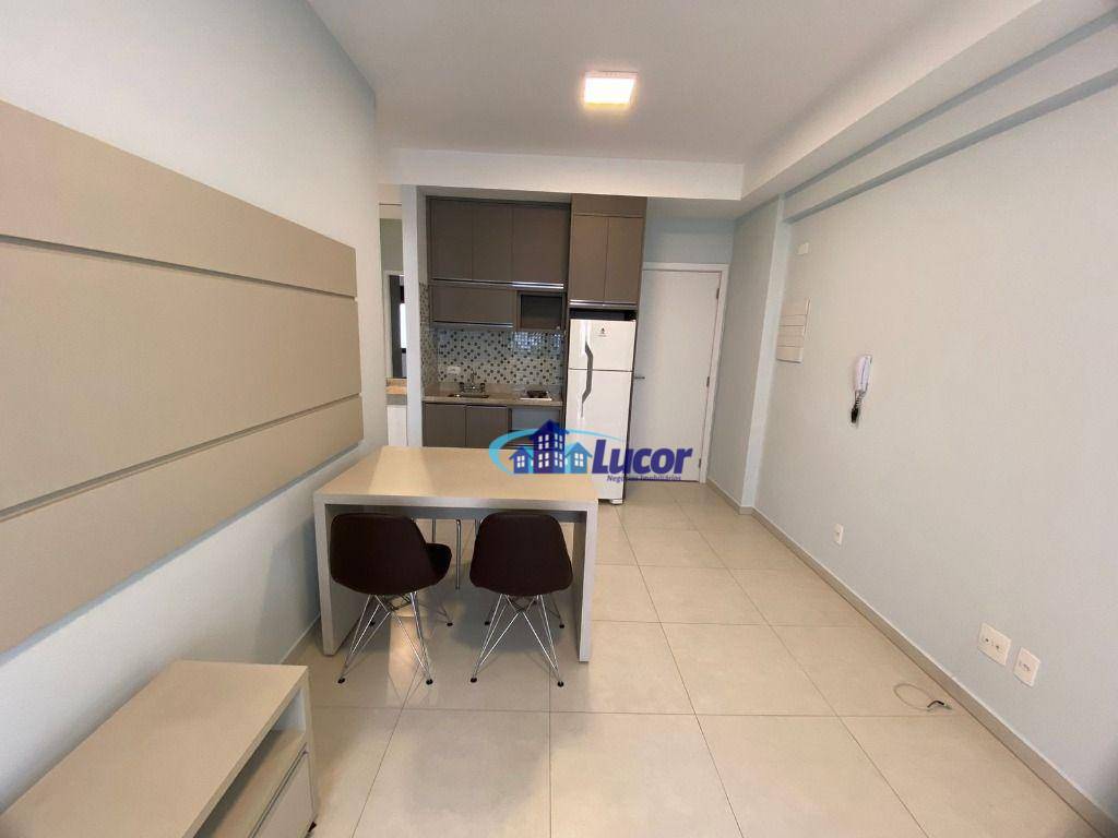 Apartamento para alugar com 1 quarto, 38m² - Foto 10