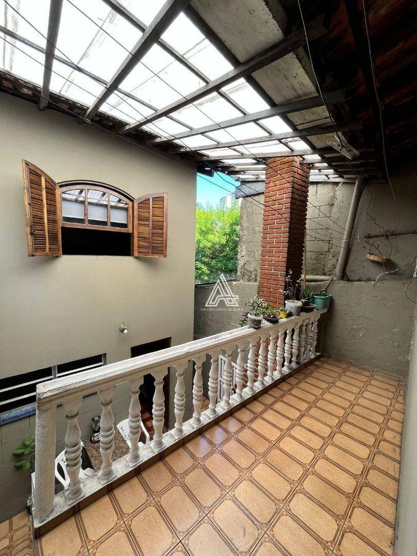 Sobrado à venda com 3 quartos, 209m² - Foto 44