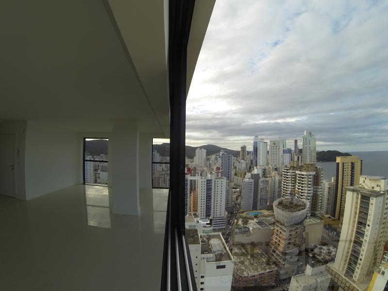 Apartamento à venda com 3 quartos, 139m² - Foto 9