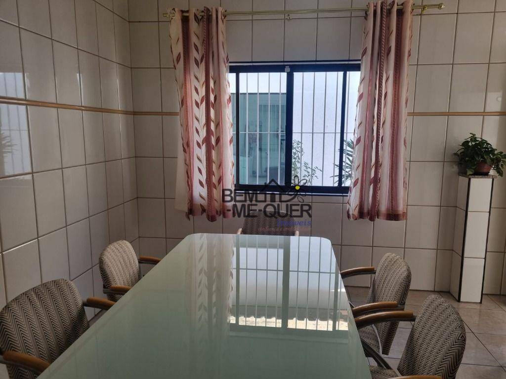 Casa à venda com 4 quartos, 300m² - Foto 25