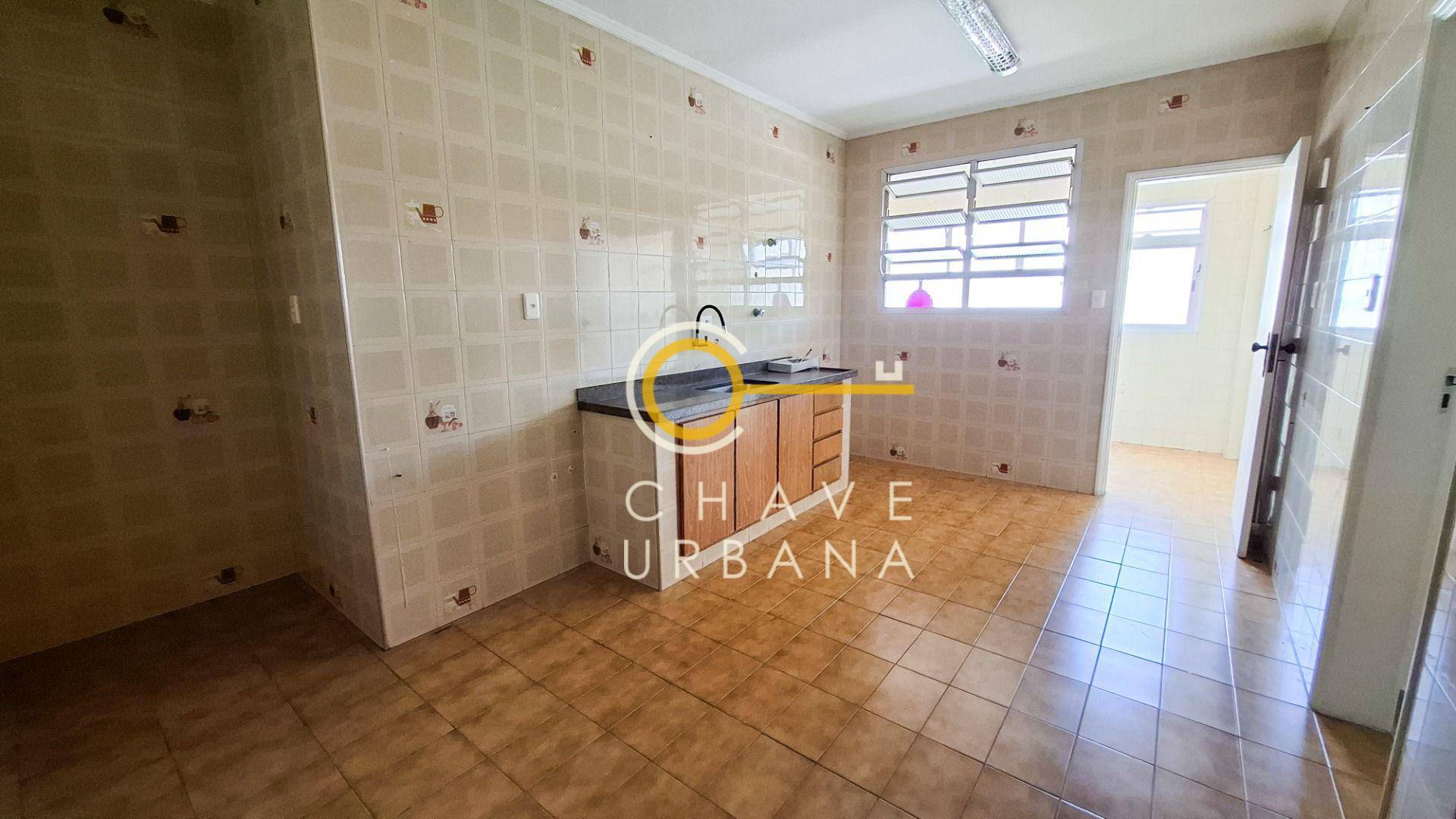 Apartamento para alugar com 3 quartos, 155m² - Foto 11