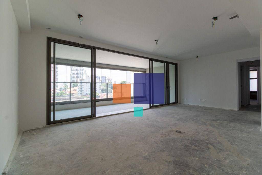 Apartamento à venda com 3 quartos, 175m² - Foto 1