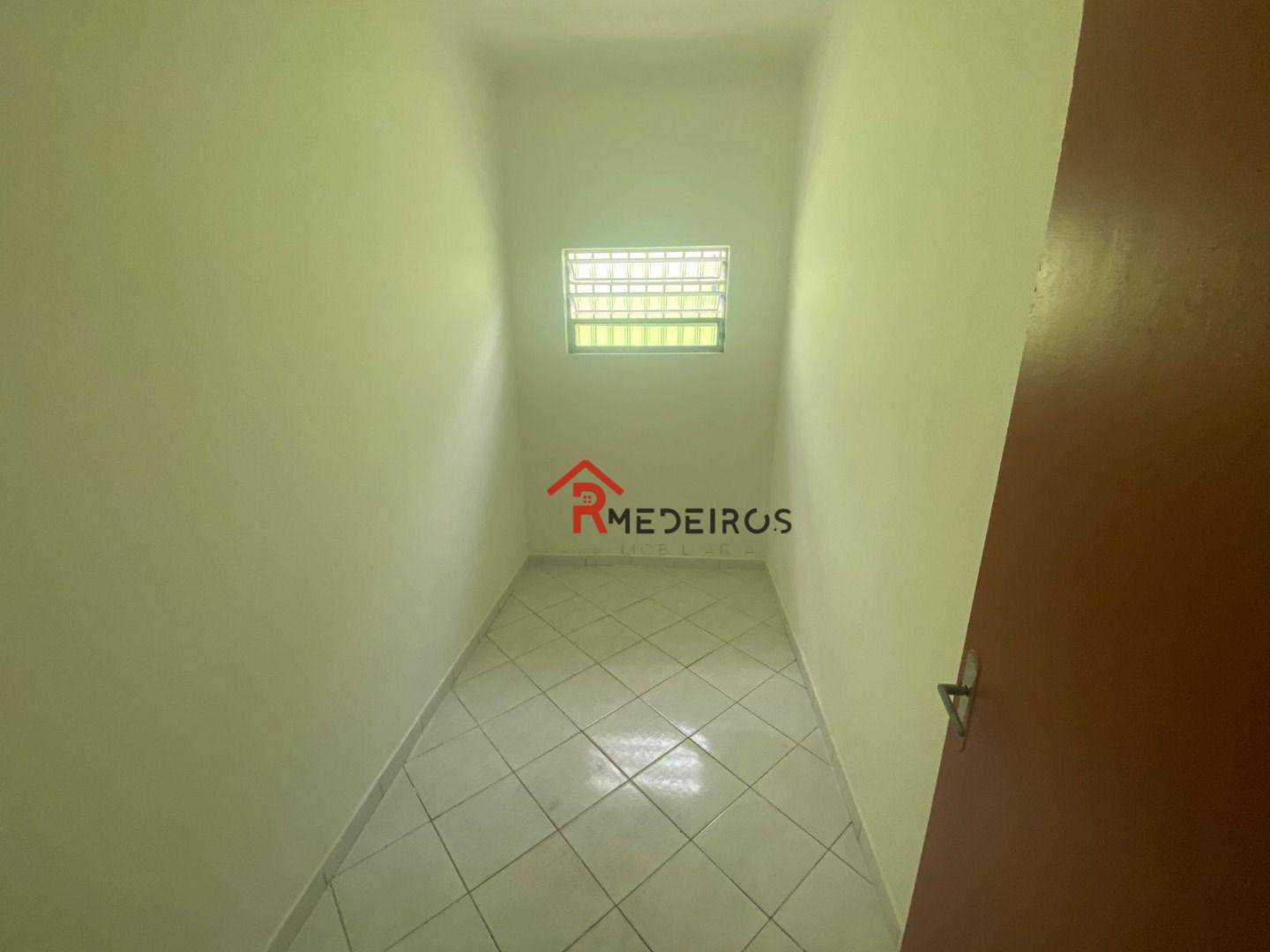 Casa para alugar com 3 quartos, 130m² - Foto 10