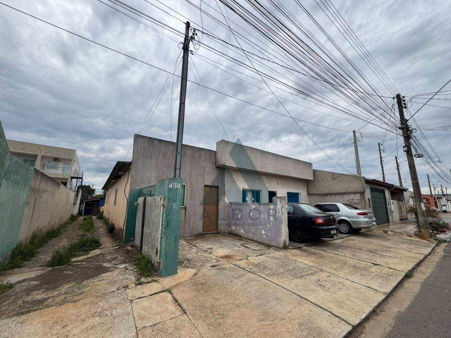 Casa, 5 quartos, 250 m² - Foto 1