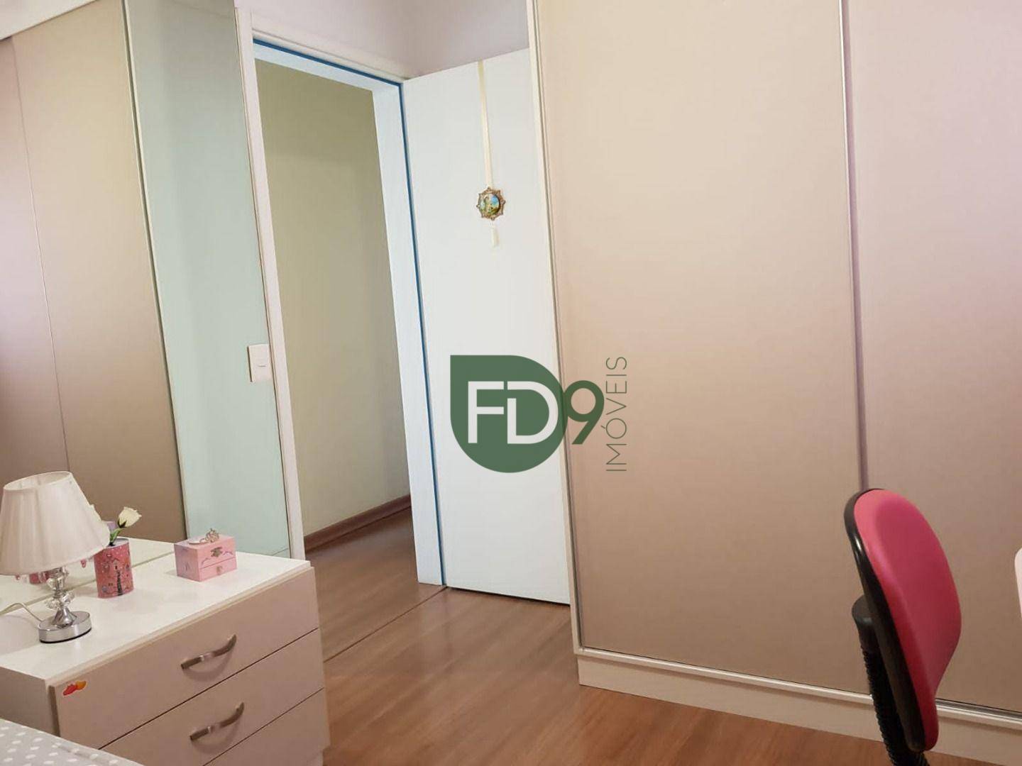 Apartamento à venda com 3 quartos, 86m² - Foto 12