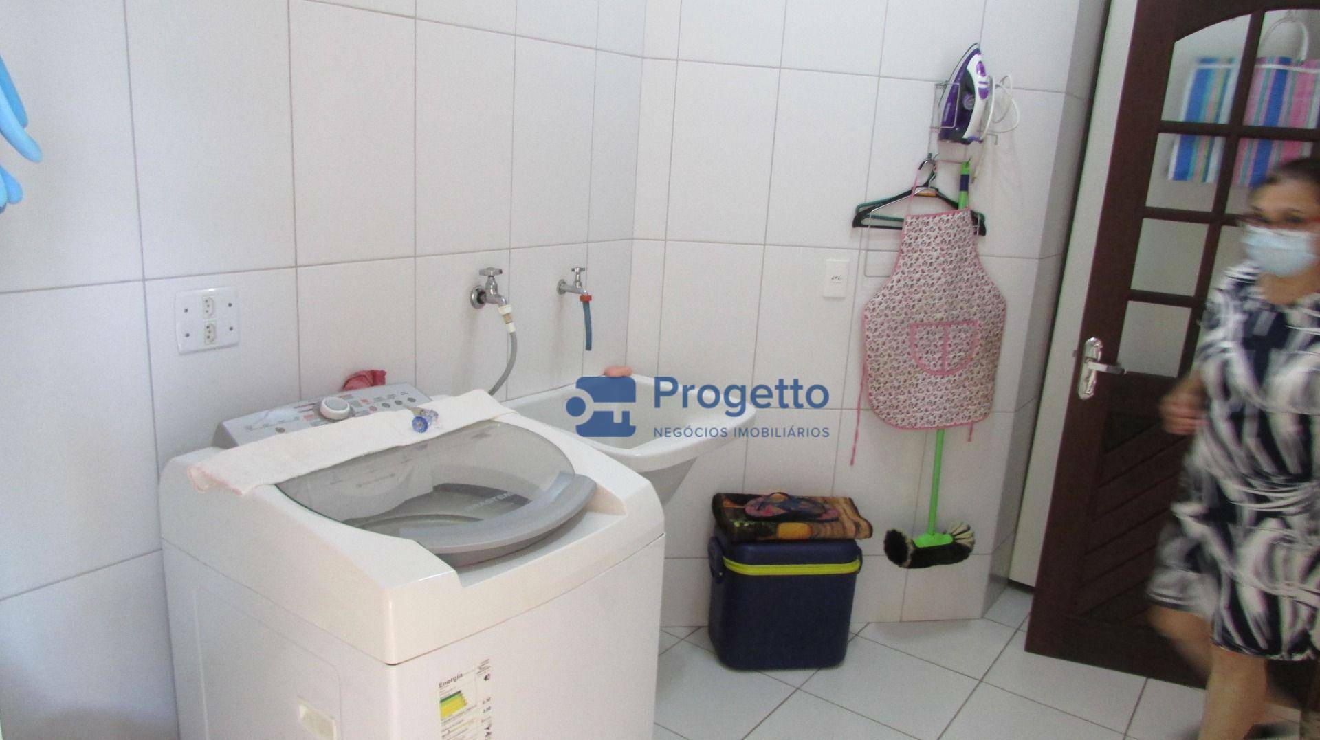 Casa de Condomínio à venda com 4 quartos, 311m² - Foto 17