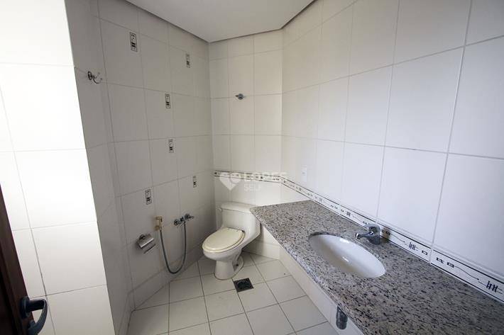 Casa de Condomínio à venda com 3 quartos, 303m² - Foto 23