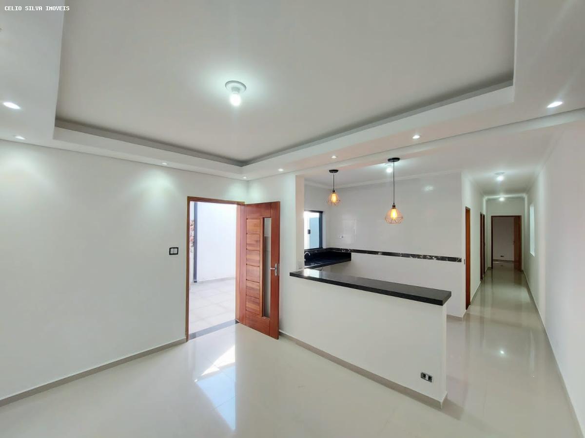 Casa à venda com 3 quartos, 167m² - Foto 5