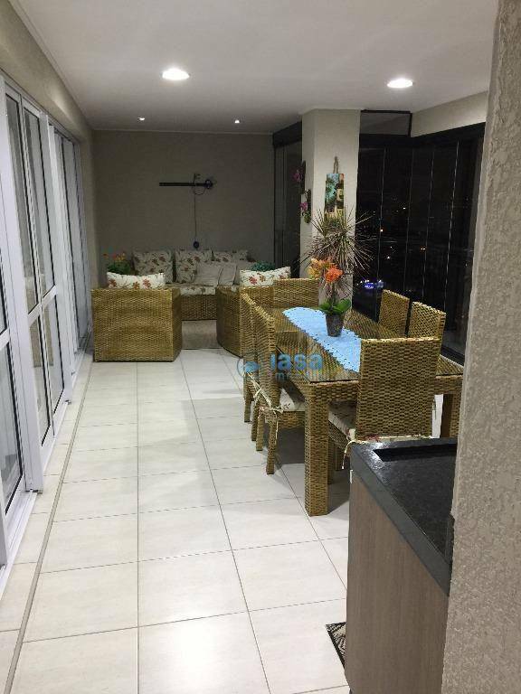 Apartamento à venda com 3 quartos, 192m² - Foto 7