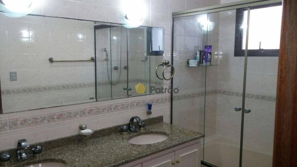 Apartamento à venda com 4 quartos, 190m² - Foto 26