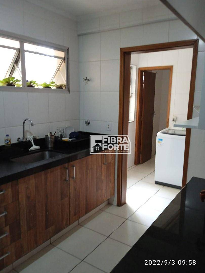 Apartamento à venda com 2 quartos, 70m² - Foto 9