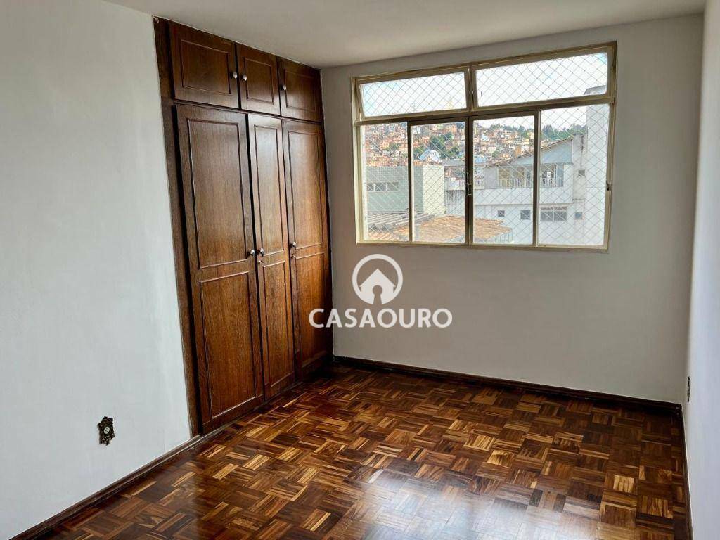 Apartamento à venda com 3 quartos, 112m² - Foto 8