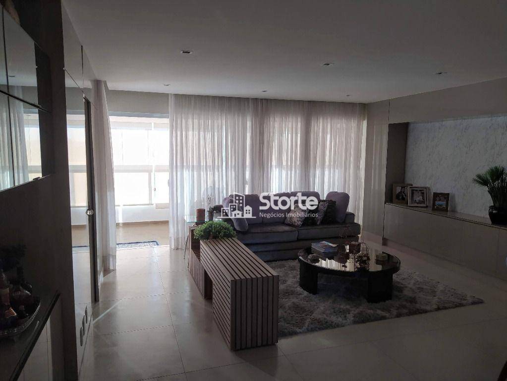 Apartamento à venda com 3 quartos, 184m² - Foto 17