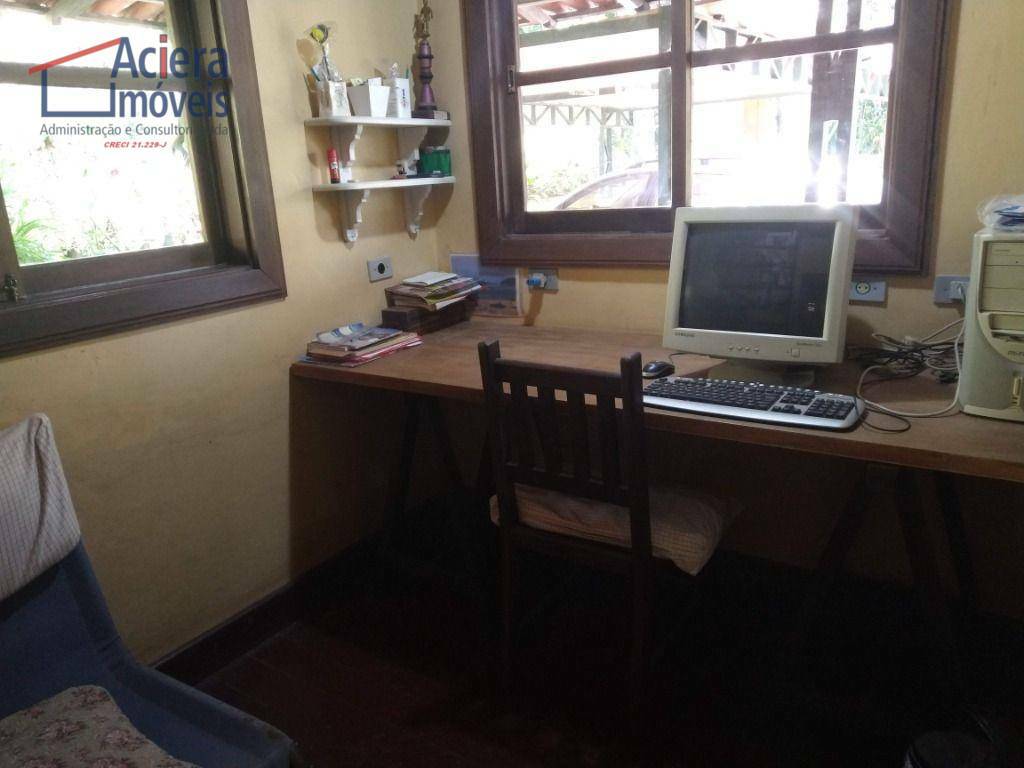 Casa de Condomínio à venda com 3 quartos, 300m² - Foto 34