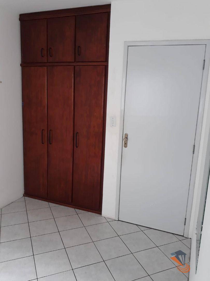 Apartamento à venda com 2 quartos, 58m² - Foto 11