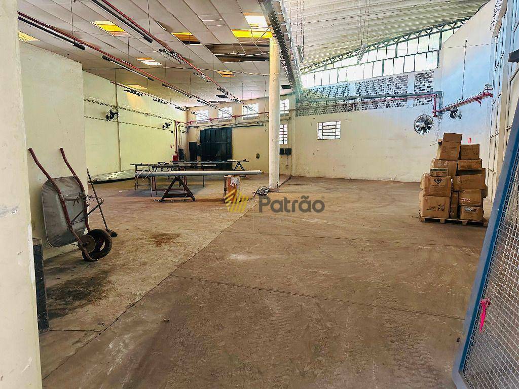 Depósito-Galpão-Armazém para alugar, 985m² - Foto 3