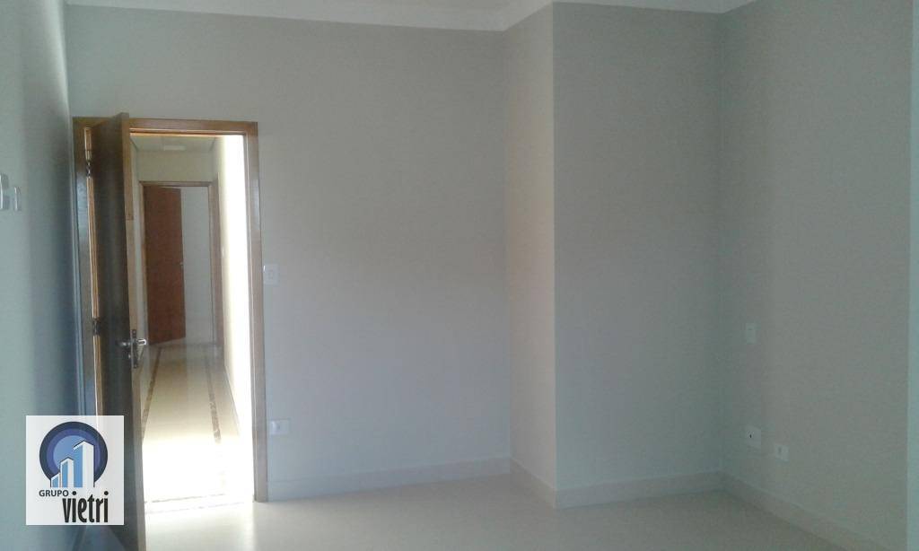 Sobrado à venda com 3 quartos, 180m² - Foto 13