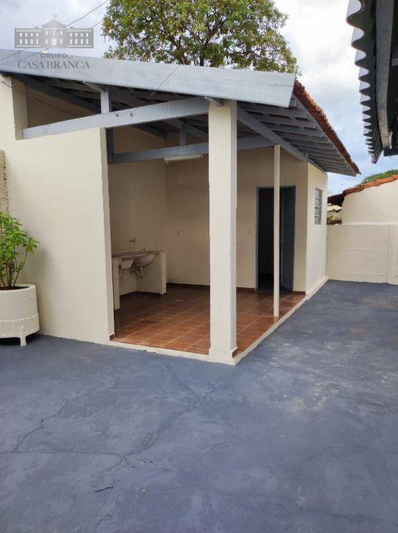 Casa à venda com 3 quartos, 157m² - Foto 3