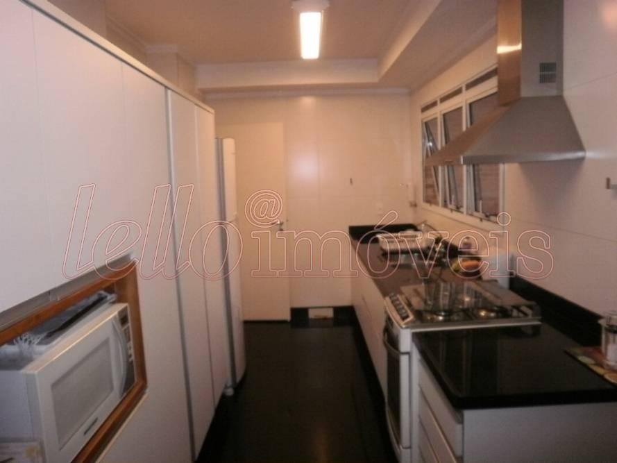 Apartamento para alugar com 2 quartos, 150m² - Foto 23