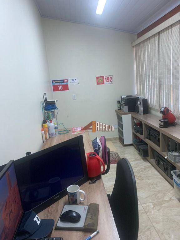 Sobrado à venda com 3 quartos, 124m² - Foto 14