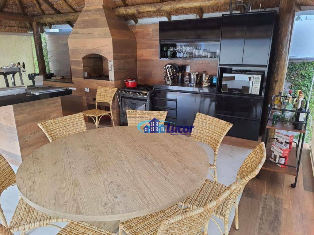 Casa de Condomínio à venda com 4 quartos, 556m² - Foto 33