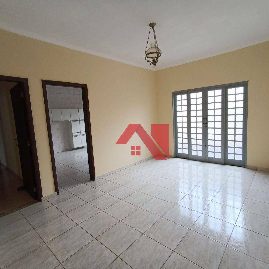 Casa à venda com 3 quartos, 200m² - Foto 13