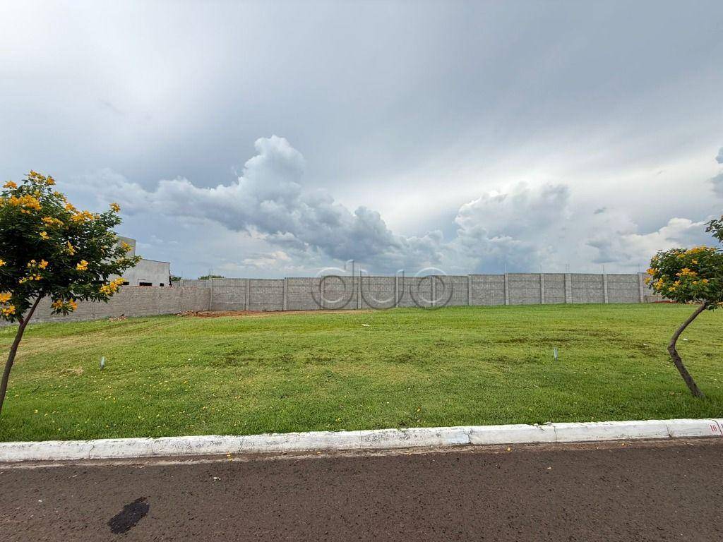 Loteamento e Condomínio, 255 m² - Foto 1