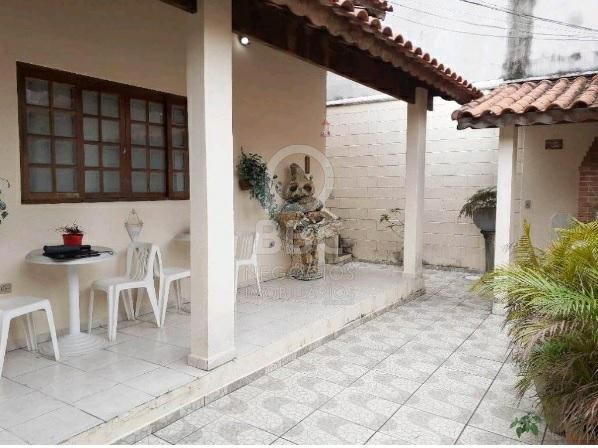 Casa à venda com 2 quartos, 200m² - Foto 15