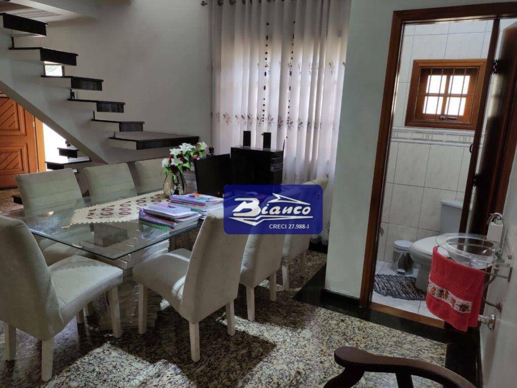 Sobrado à venda com 3 quartos, 158m² - Foto 3