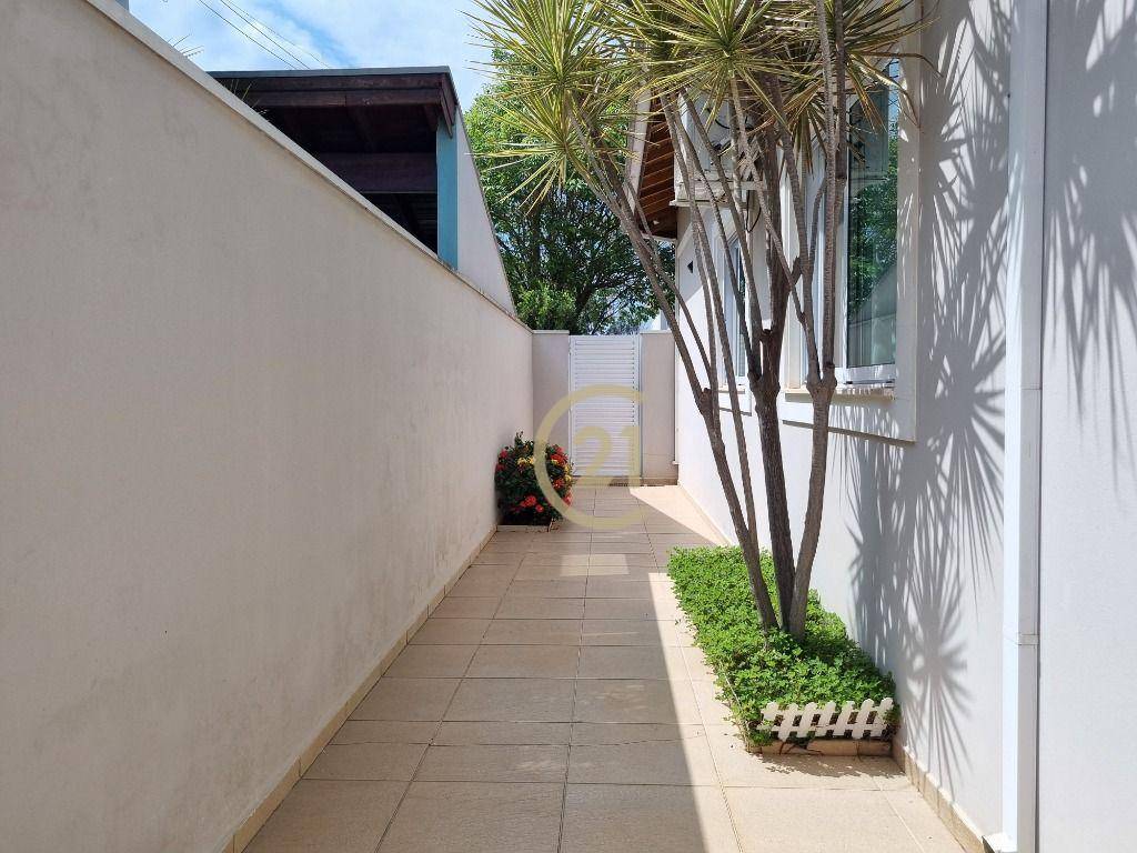 Casa de Condomínio à venda com 3 quartos, 224m² - Foto 13