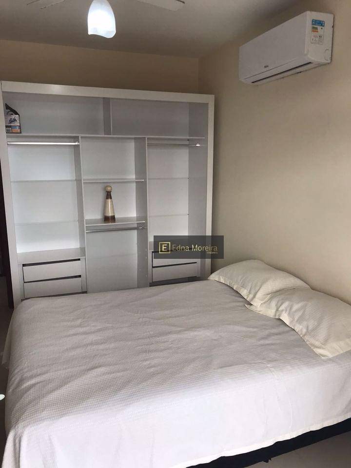 Apartamento à venda com 4 quartos, 216m² - Foto 15